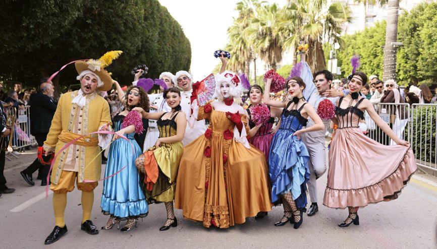 Rio değil Adana... Portakal Çiçeği coşkusu kenti turuncuya bürüdü