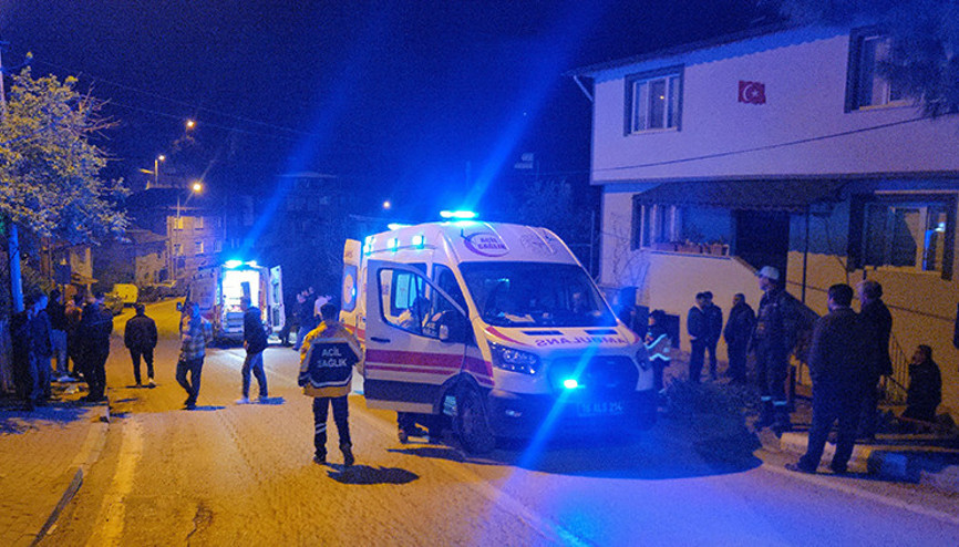 Bursa’da husumetliler arasında silahlı kavga: 2 ölü, 1 yaralı Bursa’da husumetliler arasında silahlı kavga: 2 ölü, 1 yaralı