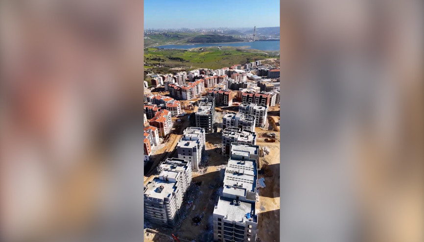 Bakan Kurum, Sazlıbosnadaki İlk Evim Projesinin sosyal konutlarını paylaştı