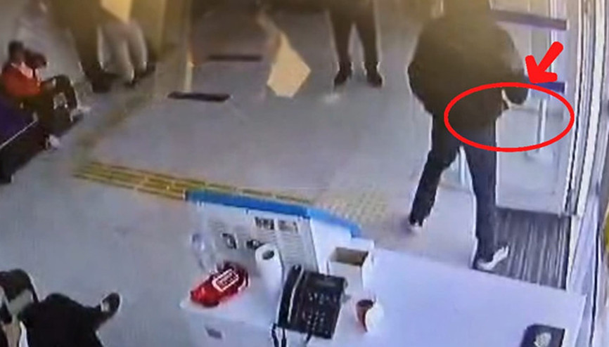Satırla banka soymaya çalıştı