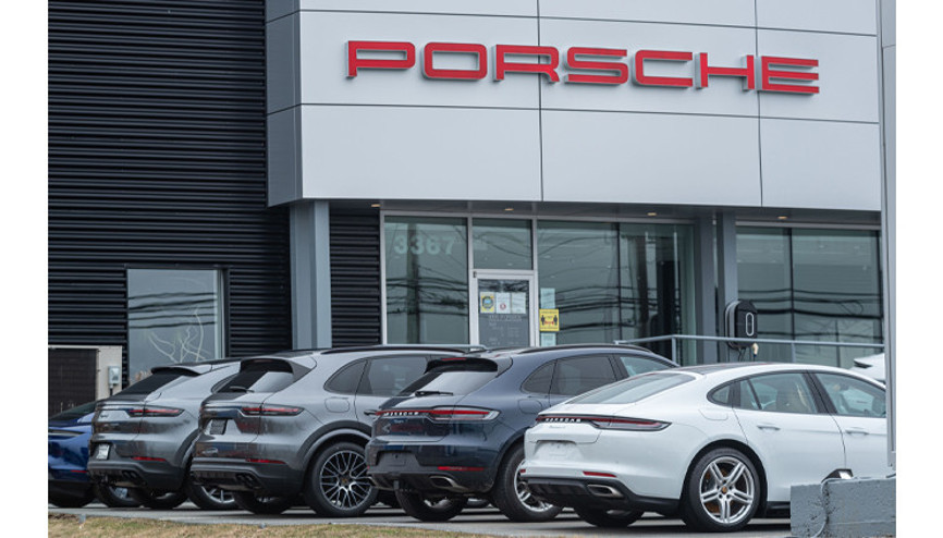 Porsche’de satışlar düştü