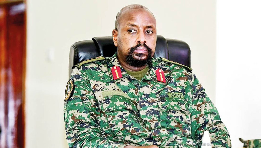 Ugandalı ‘küçük’ general Türkiye’den ne istiyor