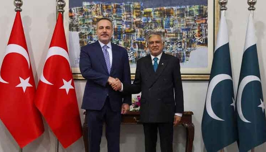Dışişleri Bakanı Hakan Fidan, Pakistanlı mevkidaşı Dar ile görüştü