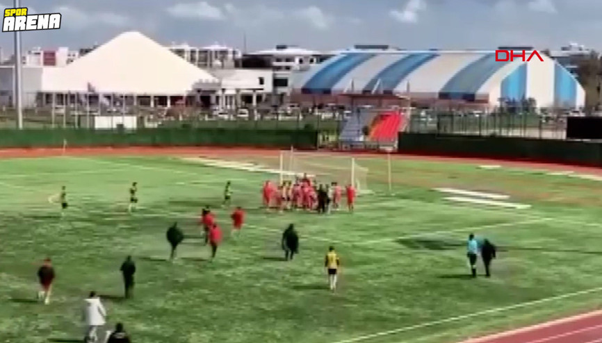 Mardinde amatör maçta saha karıştı Kavgada futbolcunun elmacık kemiği kırıldı