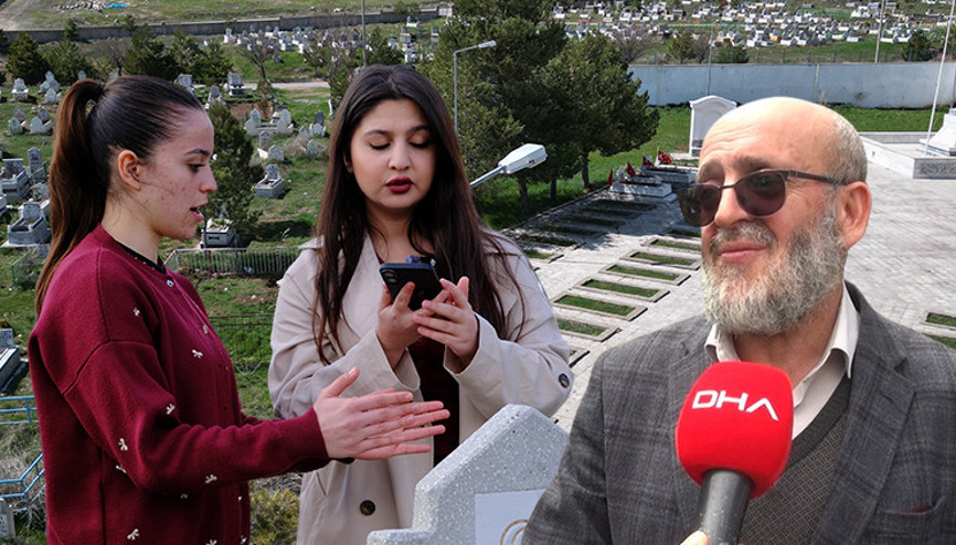 Mezarlardaki detay tartışma konusu oldu | Şehitlerin kabri ile sivillerin kabri farklı... Kazdıkları sırada yapılan hata sebep oluyor Mezarlardaki detay tartışma konusu oldu | Şehitlerin kabri ile sivillerin kabri farklı... Kazdıkları sırada yapılan hata sebep oluyor