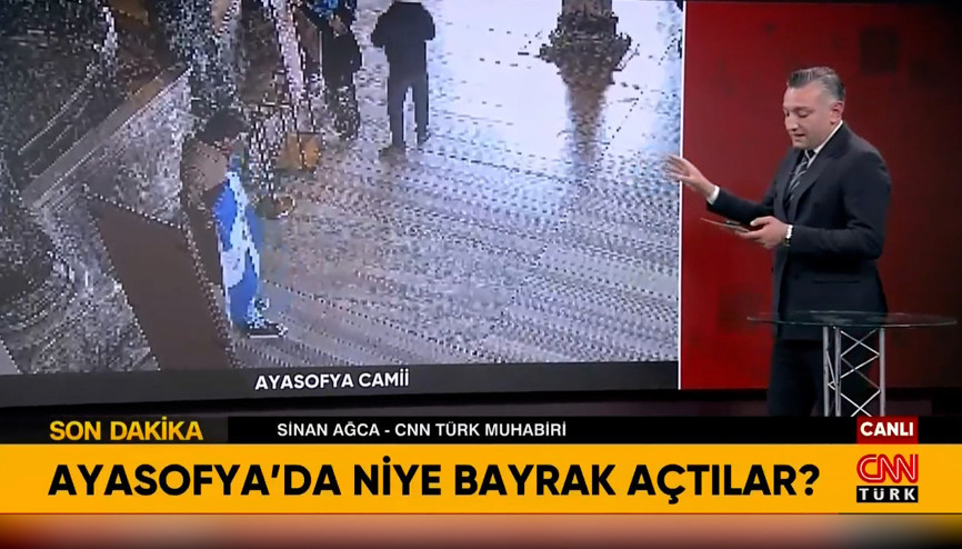 Ayasofya Camiinde bayraklı provokasyon