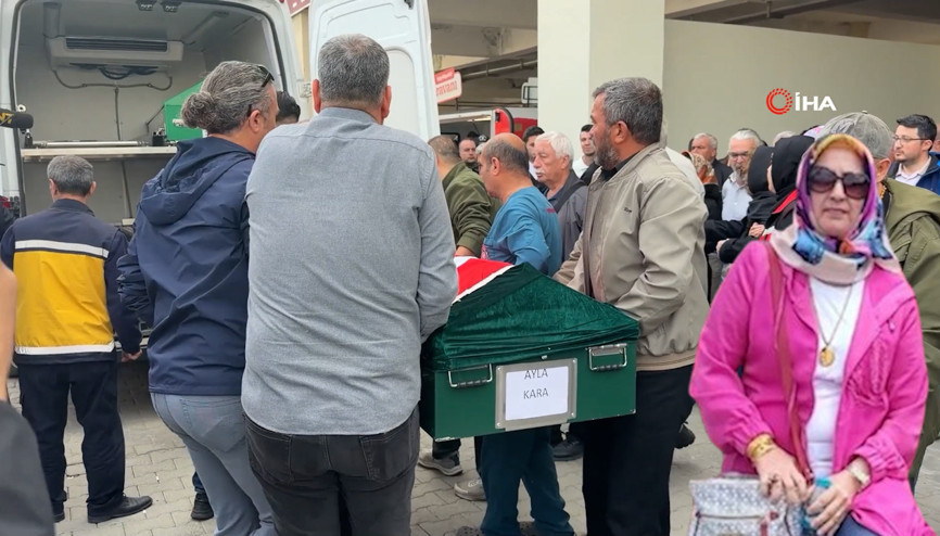 Ayla öğretmenin cenazesi yakınları tarafından hastane morgundan alındı