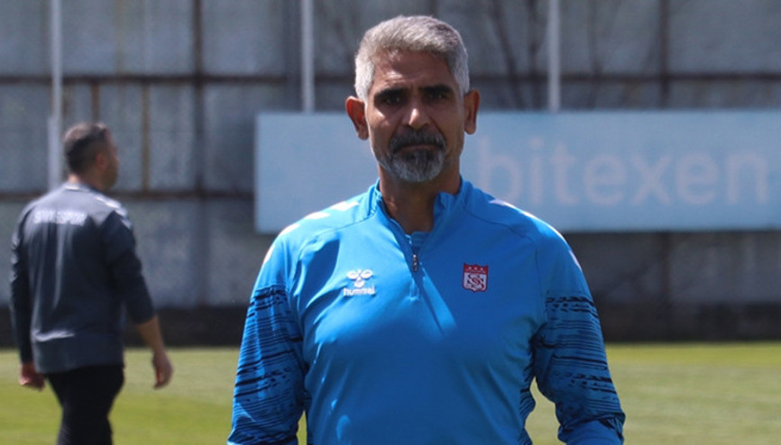 Sivasspor Teknik Direktörü İsmet Taşdemirden son maça kadar mücadele mesajı