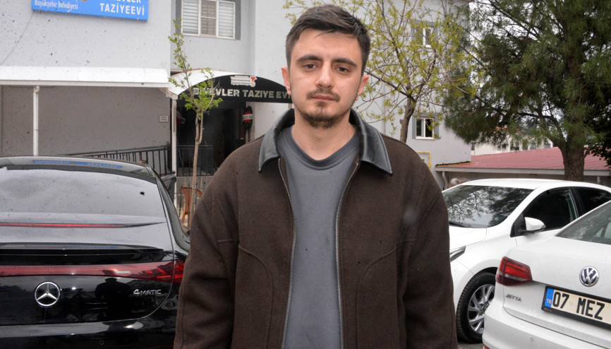Ayla öğretmenin oğlu: Bir tarafımız üzüntülü olsa da kahraman anneye sahip olduğumuz için gururluyuz