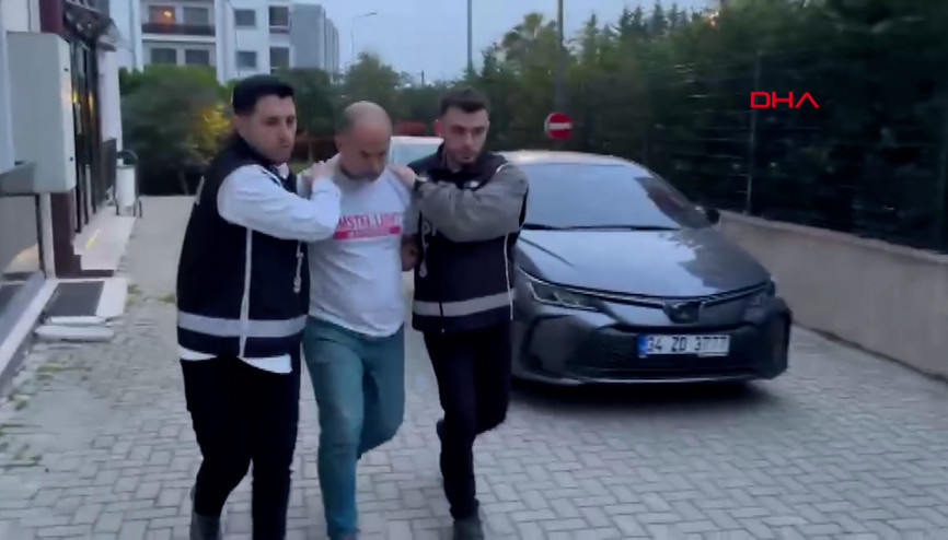 Eski Tunceli Devlet Hastanesi Başhekimi Çağdaş Özdemir gözaltına alındı Eski Tunceli Devlet Hastanesi Başhekimi Çağdaş Özdemir gözaltına alındı