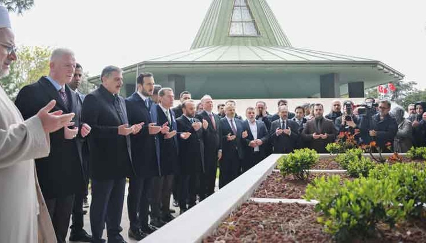 Özal’a 33’üncü yıl anması