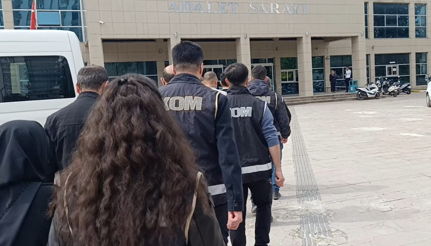 Kilis’te 2 kilo 729 gram kaçak altın ele geçirildi; 4 tutuklama