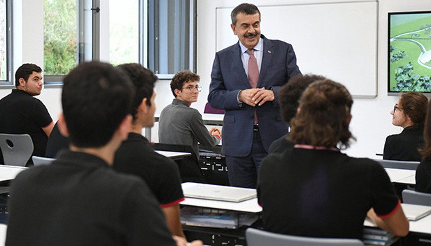 Bakan Tekin: Okullar birlik ve umut alanıdır