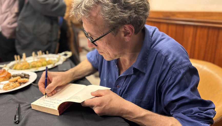 İstanbul: Mit ve Hayal Gücü Jason Goodwin ile Söyleşi Konuşma & Kitap İmza Günü