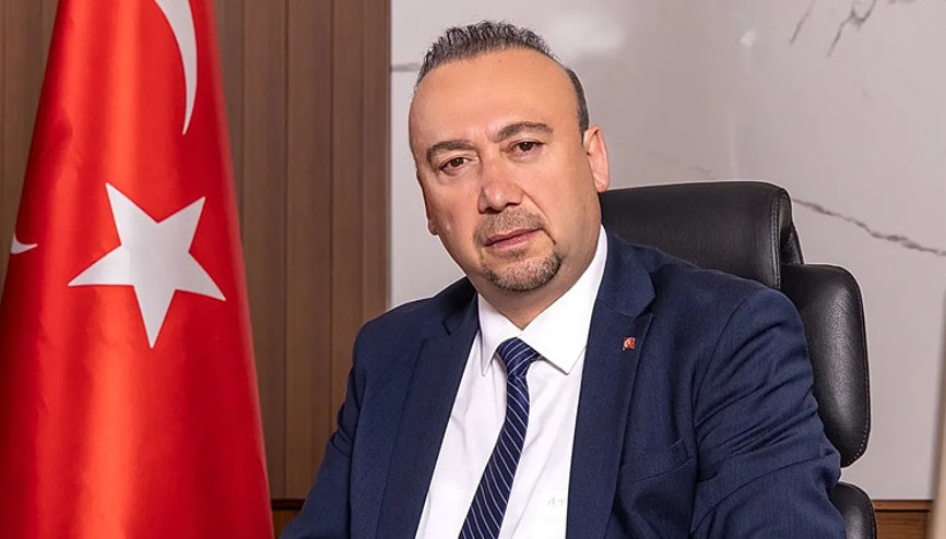 Görüntüleri Özgür Özele izlettiler | Uşak Belediyesi soruşturmasında şok iddia: Milletvekilliği vaadiyle iş insanından 20 milyon lira alındı Görüntüleri Özgür Özele izlettiler | Uşak Belediyesi soruşturmasında şok iddia: Milletvekilliği vaadiyle iş insanından 20 milyon lira alındı
