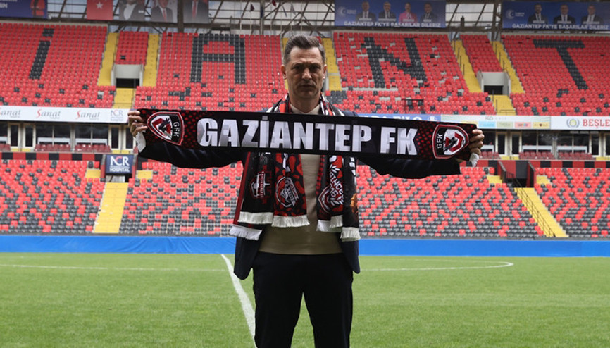 Gaziantep FKde Mirel Radoi dönemi resmen başladı