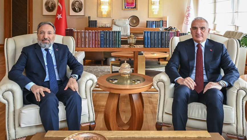 Bakan Ersoy, Diyanet İşleri Başkanı Arpaguş ile bir araya geldi