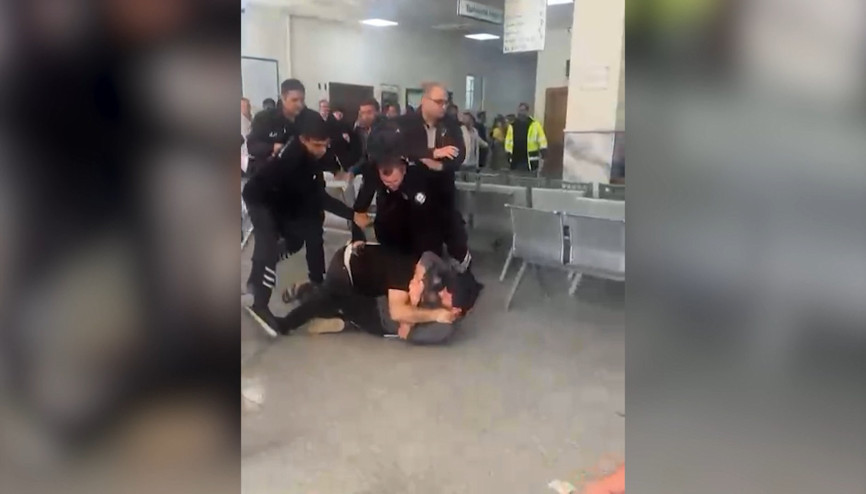 Şanlıurfa’da hastanede kavga kamerada