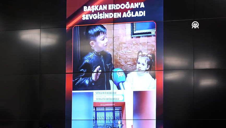 Cumhurbaşkanı Erdoğan Külliyede çocuklarla bir araya geldi