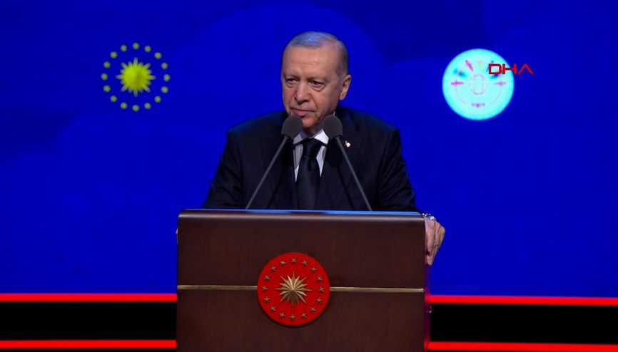 Cumhurbaşkanı Erdoğan: Çocuklarımıza bırakacağımız miraslardan biri Cumhuriyet ve demokrasi olacaktı