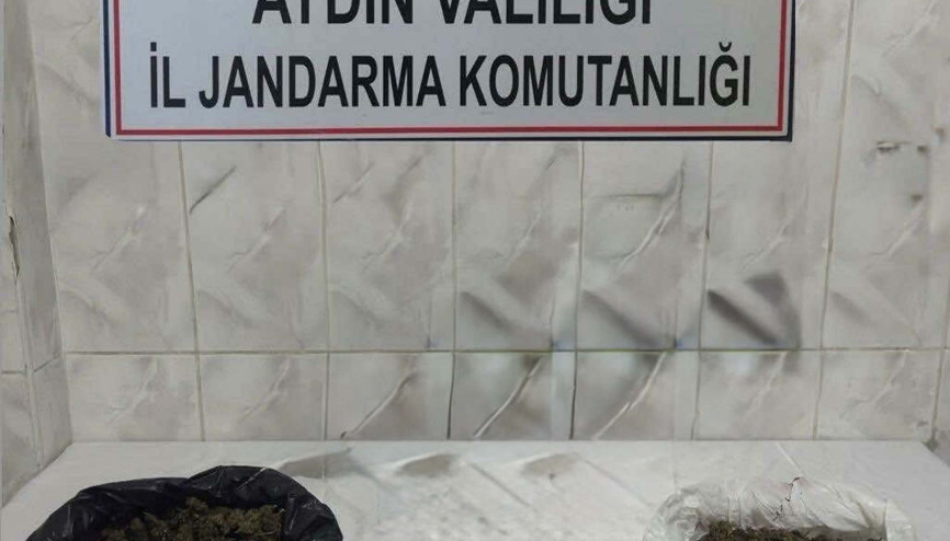 Durdurulan otomobilden uyuşturucu çıktı; 3 gözaltı