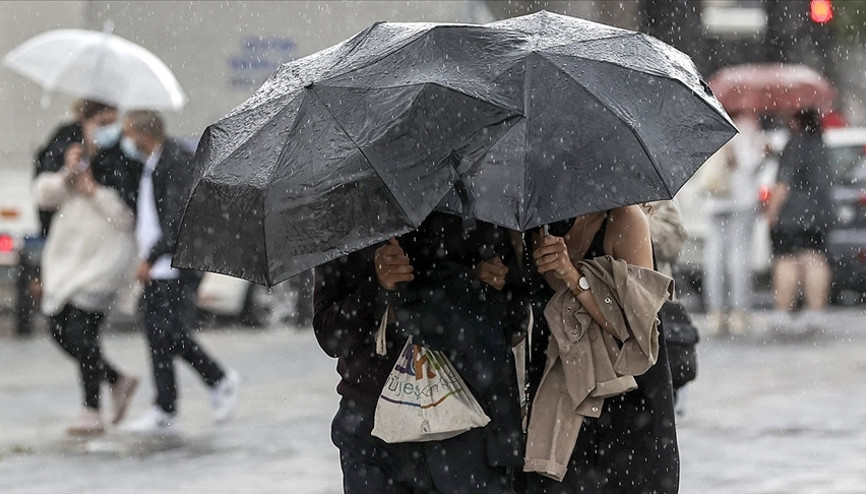 İstanbul’a kış geri geliyor Meteoroloji açıkladı: Sıcaklık 10 derece birden düşecek... İçişleri Bakanlığından bazı iller için sarı kodlu uyarı