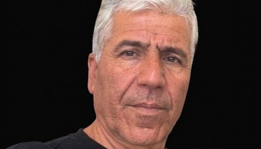 Mersinde 3 katlı binanın çatısından düşen işçi öldü