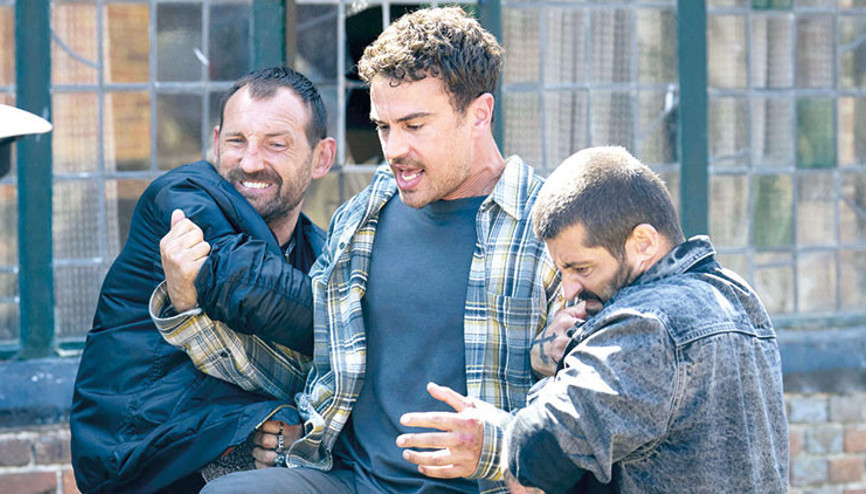 Theo James’i Eminönü’ne getiren film