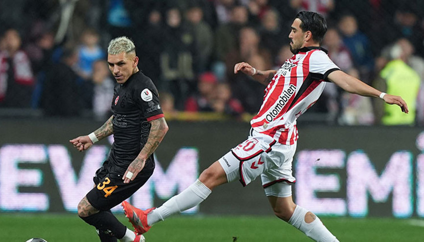 Galatasarayda Lucas Torreira sakatlandı
