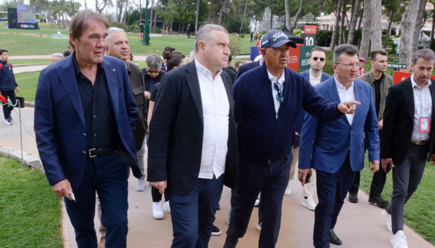 Bakan Bak, Turkish Airlines Open 2026 Golf Turnuvası ödül töreni için Antalyada