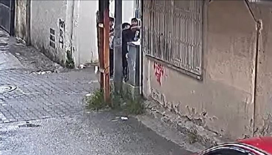Tartıştığı çocuklar tarafından darbedildi Tartıştığı çocuklar tarafından darbedildi