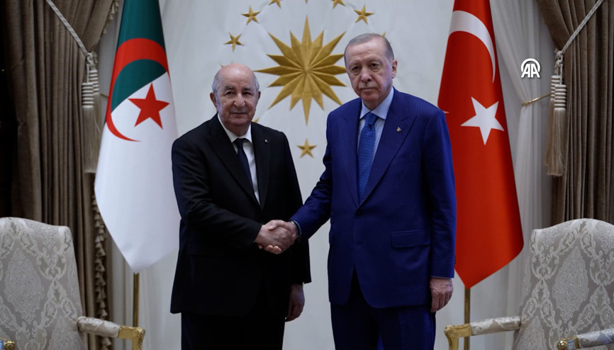 Cumhurbaşkanı Erdoğan, Cezayir Cumhurbaşkanı Tebbunu resmi törenle karşıladı