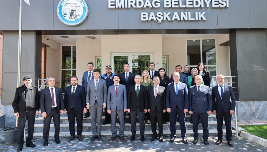 Vali Aktaştan Emirdağ ziyareti