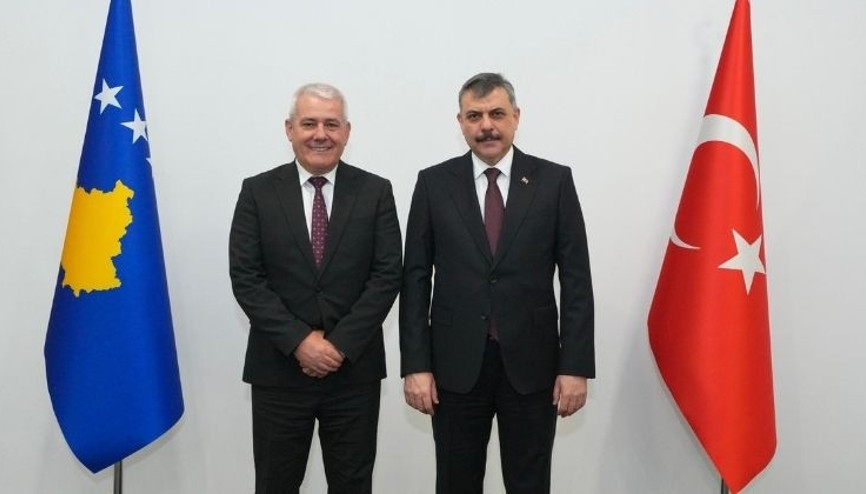 Bakan Çiftçi, Kosovalı mevkidaşı Sveçla ile görüştü