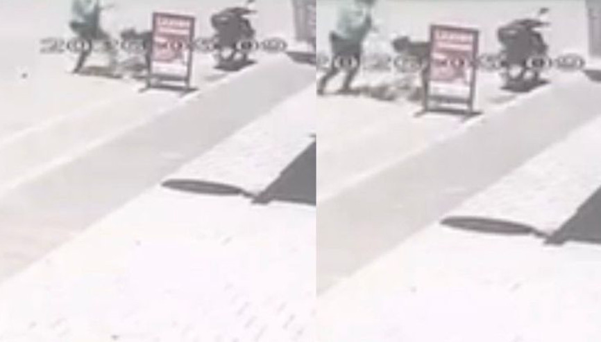 Sosyal medyada infial yaratmıştı… Sokak ortasında çocuğuna şiddet uygulayan anne gözaltına alındı Sosyal medyada infial yaratmıştı… Sokak ortasında çocuğuna şiddet uygulayan anne gözaltına alındı