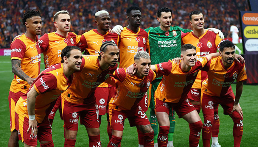 Galatasaray'ın Yıldızı Osimhen: Şampiyonluk Kutlamaları ve Transfer İddiaları — image 5