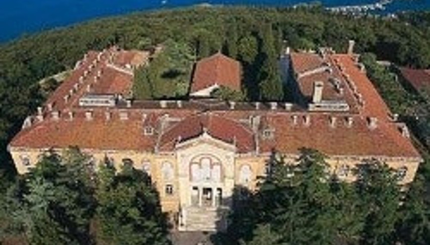 Heybeliada Ruhban Okulu nerede, açık mı Heybeliada Ruhban Okulu ne zaman kapandı İşte Ruhban Okulunun önemi ve tarihi