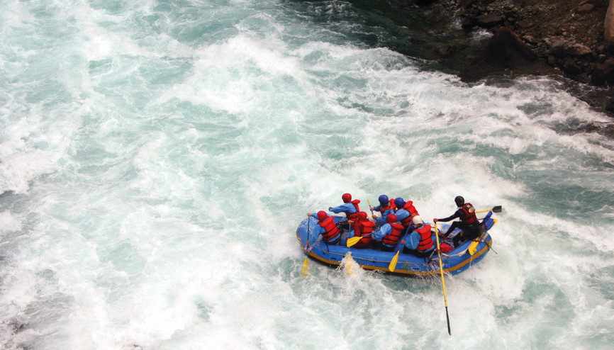 Melen’de rafting kazası... Cansu devrilen botta can verdi