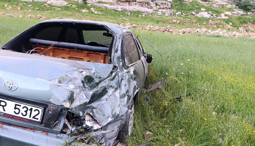Mardin’de tarlaya uçan otomobilin sürücüsü yaralandı
