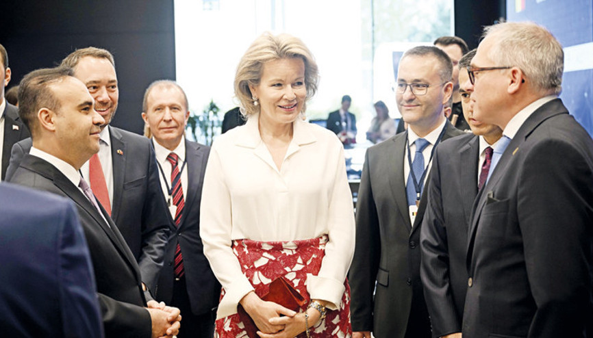Kraliçe Mathilde’nin İstanbul mesaisi Kraliçe Mathilde’nin İstanbul mesaisi