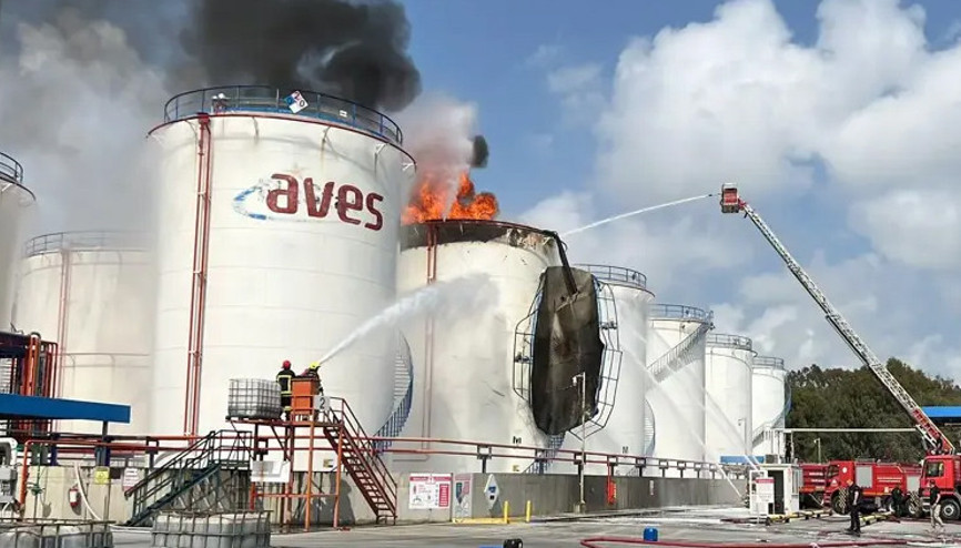 Mersinde dolum tesisindeki yakıt tankında çıkan yangına ilişkin açıklama