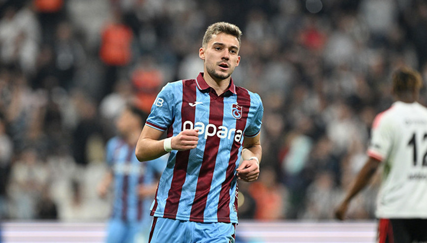 Ernest Muçi, golleriyle Trabzonspora katkı vermeye devam ediyor