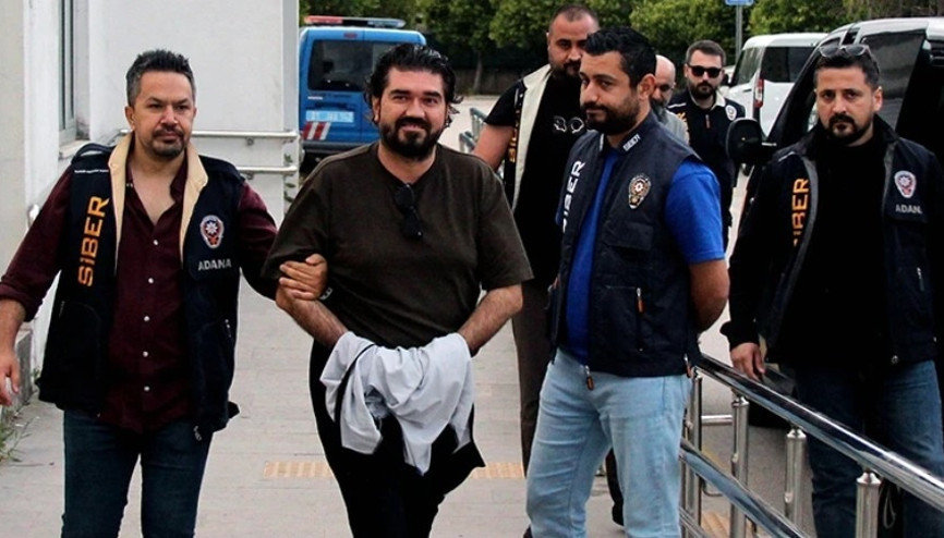 Gözaltına alınan Rasim Ozan Kütahyalı sağlık kontrolünden geçirildi