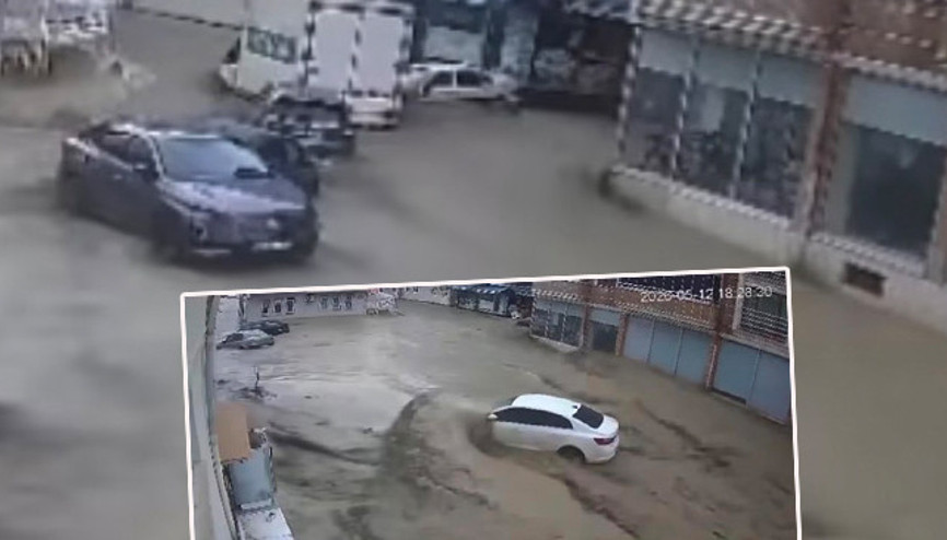 Samsun Havza’daki selin ilk anları kamerada: Araçlar böyle sürüklendi