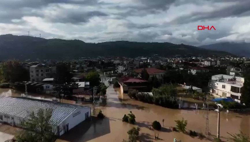 Asi Nehrinin bazı bölümlerinde taşkınlar oldu