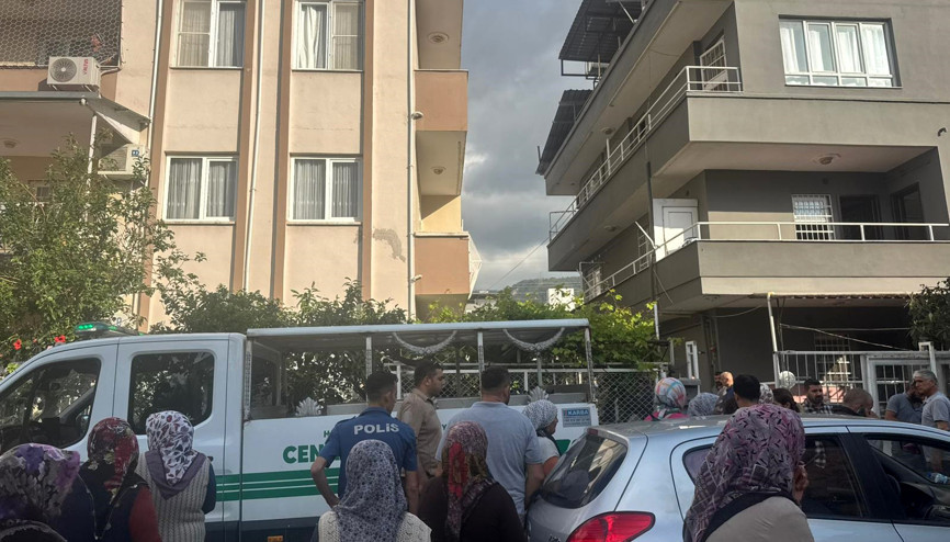 Tartıştığı eşini tüfekle öldürdü