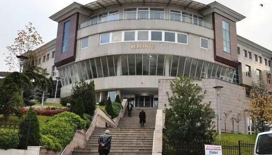 Akçakoca Belediye Başkanı Albayrak, gözaltına alındı