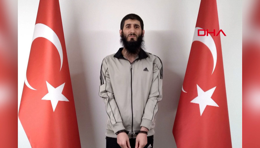 MİT’in Suriye’de gerçekleştirdiği operasyonda 10 DEAŞ’lı yakalanarak Türkiye’ye getirildi