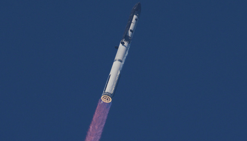 SpaceXin yeni Starshipi uzaya çıktı