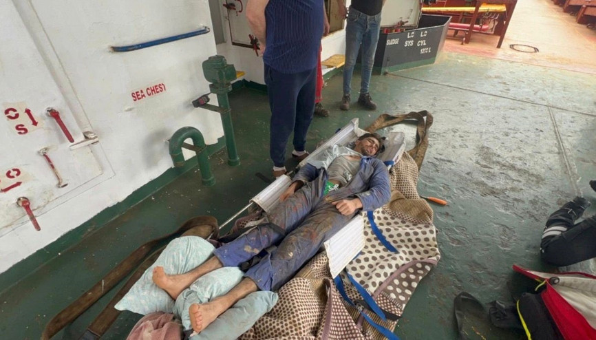 Marmara Denizi’nde gemide yaralanan personel tahliye edildi